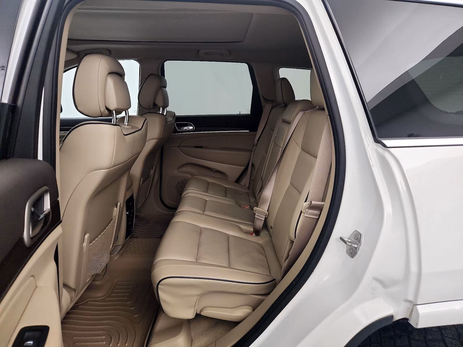 2015 Jeep Grand Cherokee Overland - Photo 20