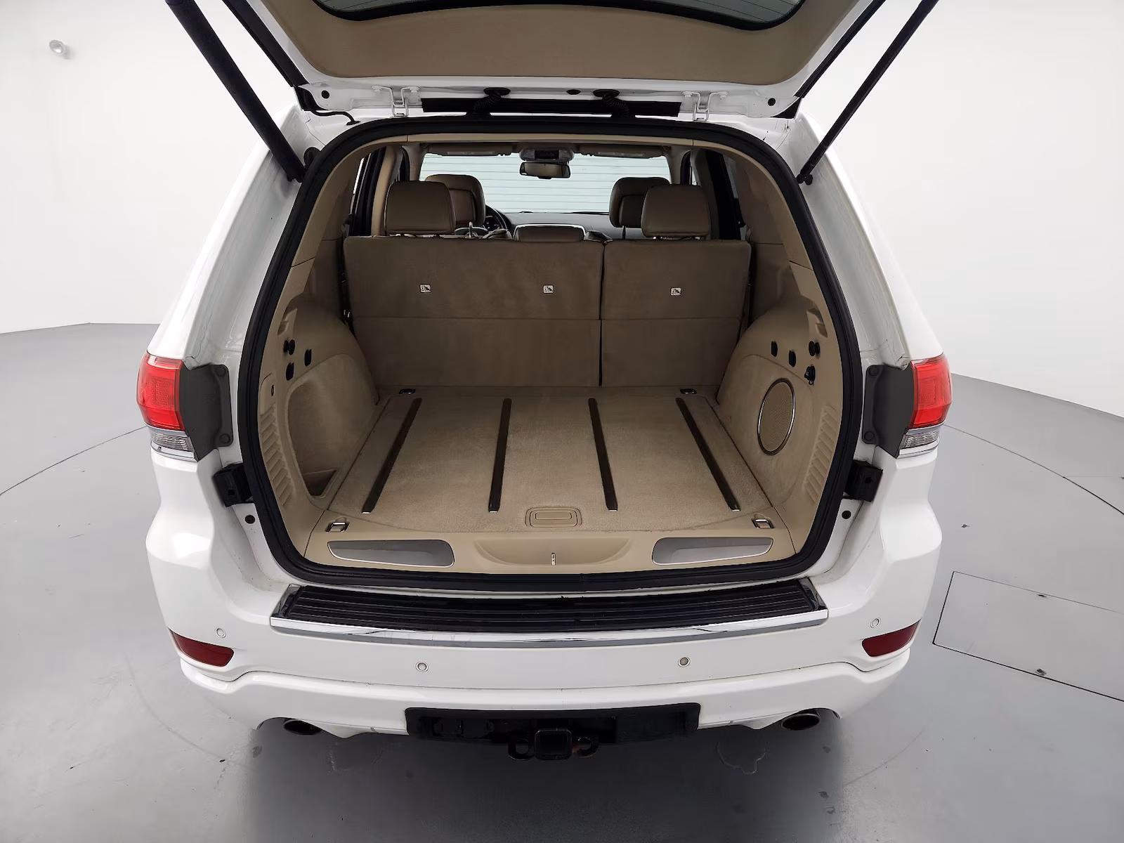 2015 Jeep Grand Cherokee Overland - Photo 21